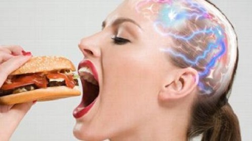 el cerebro libera dopamina ante el consumo de ciertos alimentos