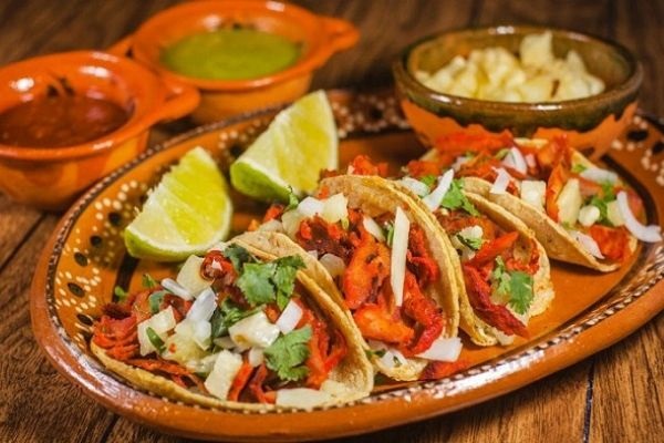 tacos al pastor