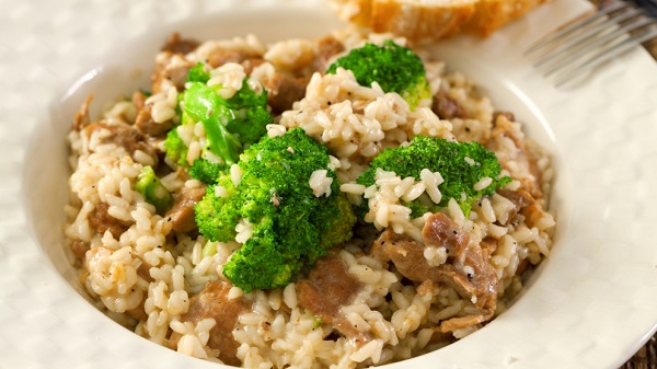 prepara arroz con brocoli