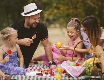 consiente a mam con un da de campo