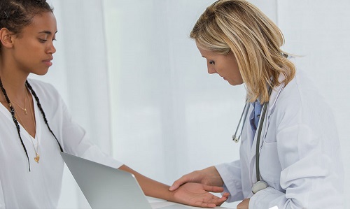 la esclerodermia puede ser una de las
causas la esclerodermia puede ser una de las causas