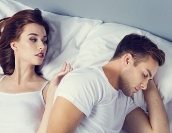 beneficios de dormir en habitaciones separadas