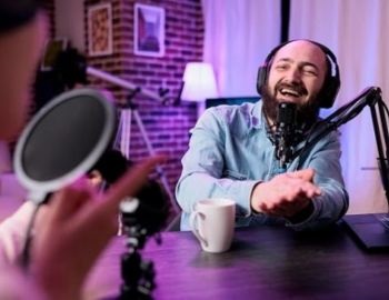 c�mo crear un pordcast y ganar dinero con ello